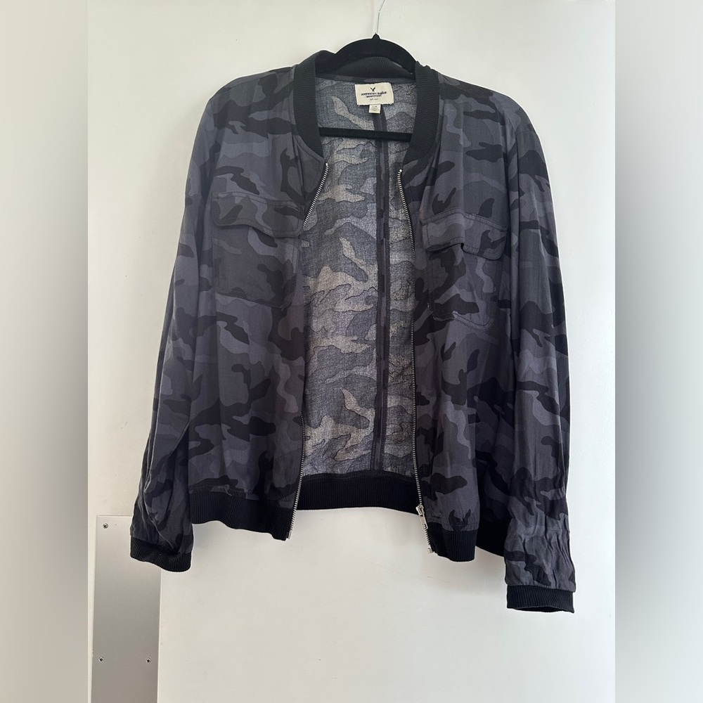 Bomber jacket from American Eagle 🖤